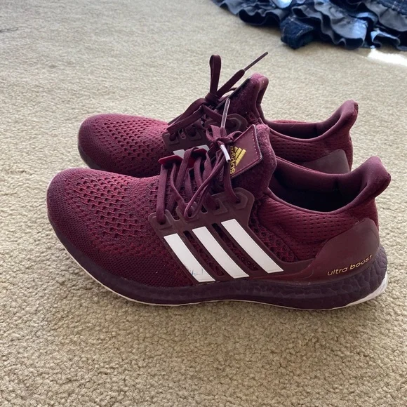 adidas gazelle silver green womens Texas A&M Adidas AlphaBoost V2 Shoes